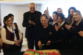 les_ambassadeurstan_kadin_calisanlarina_8_mart_kutlamasi_h90721_29adb.jpeg