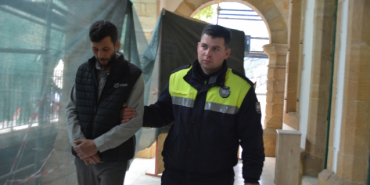 uyusturucu_icip_tir_kullanan_surucunun_cezasi_aciklandi_h90893_282db.jpg