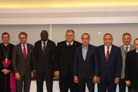 vakiflar_dan_diplomatik_temsilcilere_iftar_programi_h90810_0727a.jpg