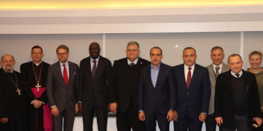 vakiflar_dan_diplomatik_temsilcilere_iftar_programi_h90810_0727a.jpg