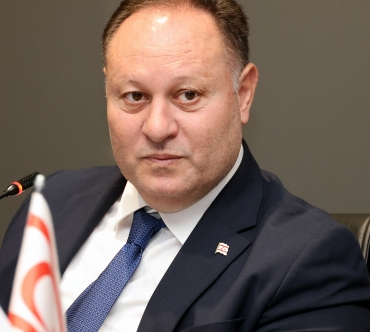 ozturkler_den_macron_a_tepki_h91130_4b24b.jpg
