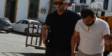 calistigi_is_yerinden_iki_bin_dolar_caldi_h91244_596e1.jpg