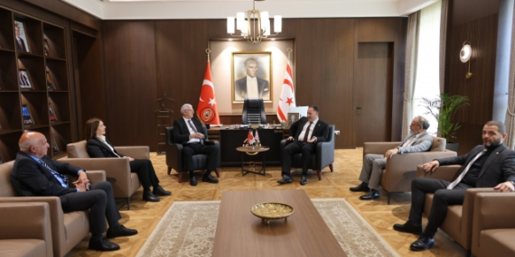 cocuklardan_guvenli_trafik_cagrisi_h91189_e163f.jpeg