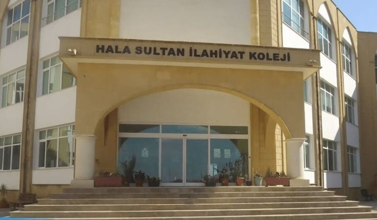 hala-sultan-ilahiyat-koleji.jpg