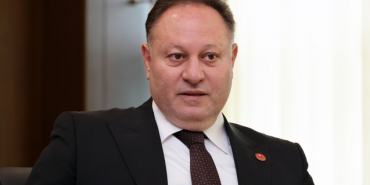 hristodulidis_isgal_ariyorsa_askeri_uslerine_baksin_h91260_889af.jpg