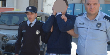 sahte_italyan_pasaportuyla_cikmak_istedi_h91336_1adc4.jpg