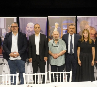 tiyatro_soleni_basliyor_h91307_e3a22.jpg