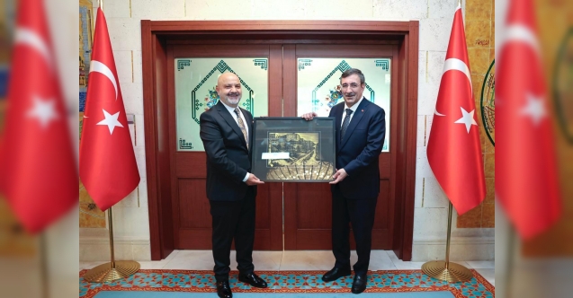 ankara_zirvesinde_yuksekogretimin_gelecegi_konusuldu_h91458_3633e.jpg