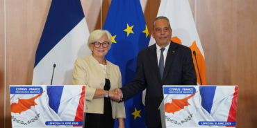 fransa_dan_rumlara_askeri_guvence_h91423_0764f.jpg
