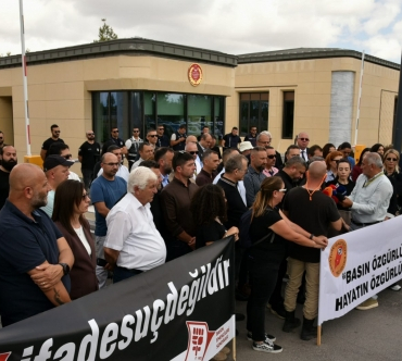 gazeteciye_4_vatandasa_2_asgari_ucret_cezasi_h91404_5fea2.jpeg