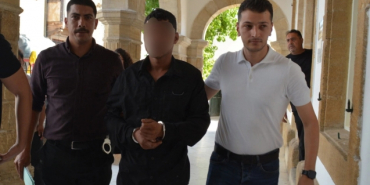 icki_sisesiyle_kardesine_saldirdi_h91537_41803.jpg