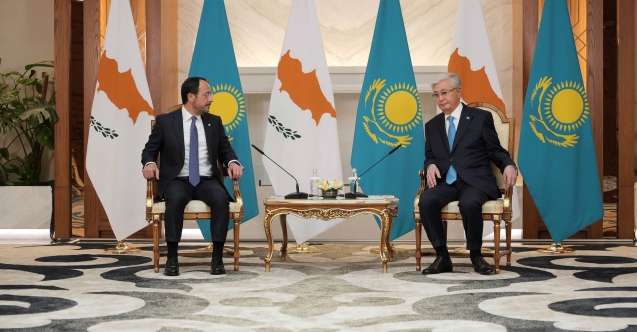 kazakistan_cumhurbaskani_dan_hristodulidise_ovguler_h91386_4f68a.jpg