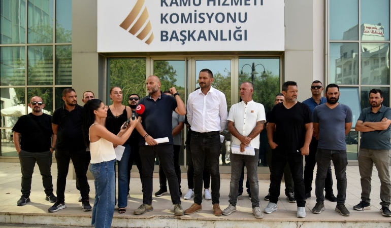 1784881740488elsen-kamu-hizmeti-komisyonu-onunde-basin-aciklamasi-yapti-1-so.jpg