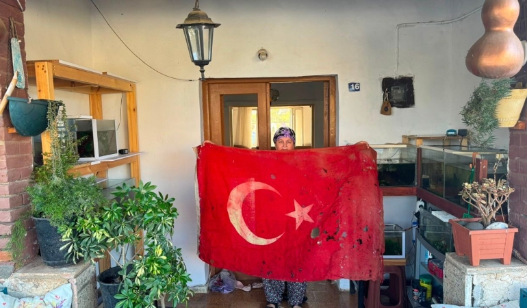 bayrak-1-1.jpg