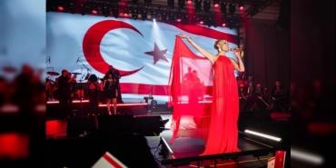 grand_sapphirede_ziynet_sali_ile_bayram_coskusu_h91693_4481e.jpg