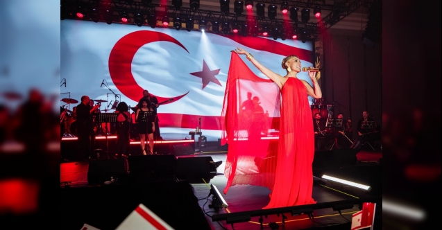 grand_sapphirede_ziynet_sali_ile_bayram_coskusu_h91693_4481e.jpg