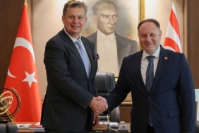 alman_milletvekili_kktc_de_h91792_514ef.jpg