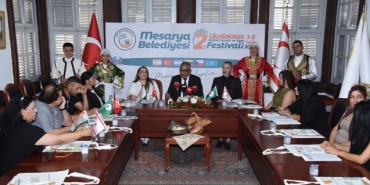 dunya_renkleri_mesaryada_bulusuyor_h91805_16304.jpg