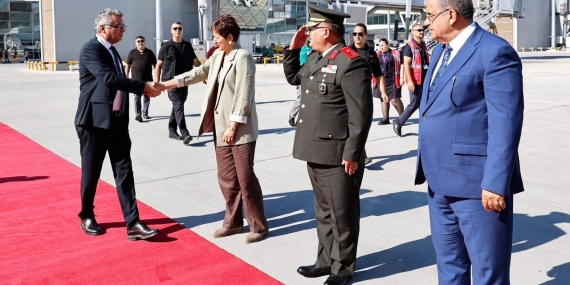 1790147167744erhu.jpg